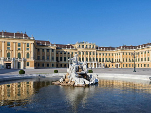 Schönbrunn - the Austrian alternative to Versailles